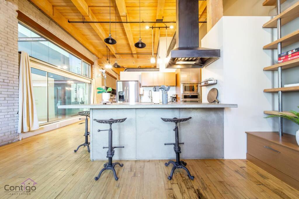 Historic Jd Loft, Near Ice District, Rogers Place, Ug Parking Edmonton Eksteriør billede